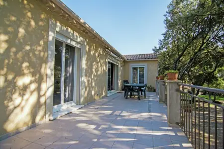 Maison de vacances - LÉDENON, Villa à Lédenon avec piscine privée - Photo 14