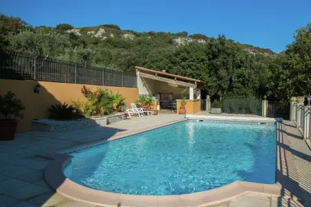 Maison de vacances - LÉDENON, Villa à Lédenon avec piscine privée - Photo 31