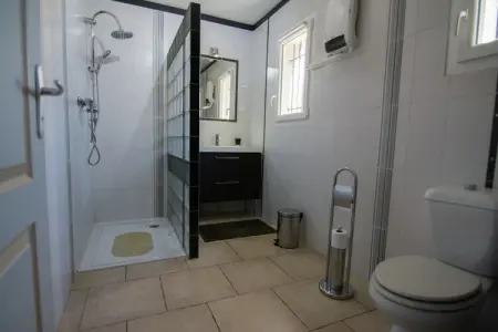 Maison de vacances - LÉDENON, Villa à Lédenon avec piscine privée - Photo 35