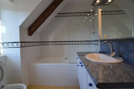 Maison a 3km de la plage, Maison de vacances spacieuse avec étang clôturé - Photo 23