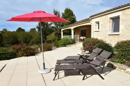 Maison Les Gunies - Piscine privée & jardin pour enfants : photo 31
