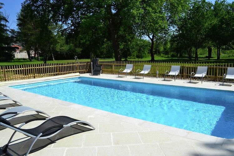 Maison 1 chambre avec piscine chauffée à Brion - Photo 5