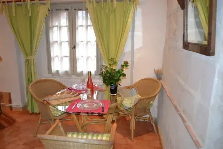 Maison 1 chambre avec piscine chauffée à Brion : photo 4