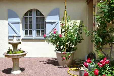 Maison 1 chambre avec piscine chauffée à Brion : photo 23