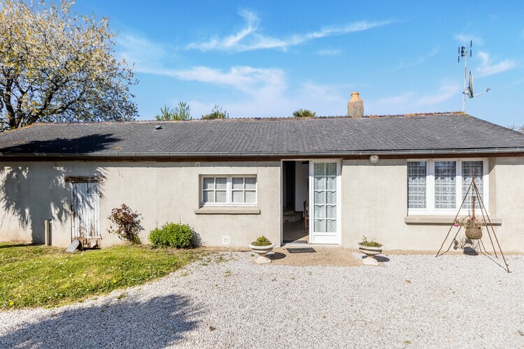 Maison 5 pers. Montaigu-la-Brisette, jardin & plage 10 km - Photo 1