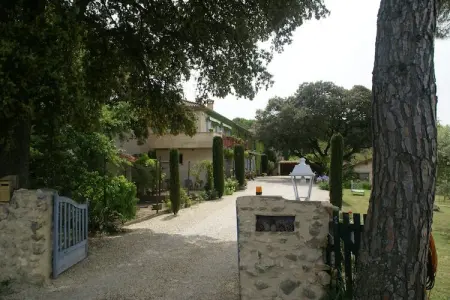 Maison avec piscine privée et vue panoramique à Pertuis : photo 17