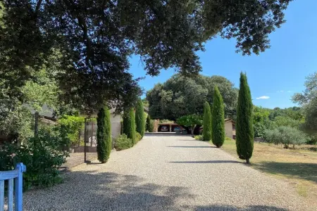 Maison avec piscine privée et vue panoramique à Pertuis : photo 27