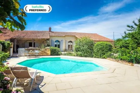 Location maison à St. Laurent de la Salle, Maison Saint-Laurent Piscine Jardin