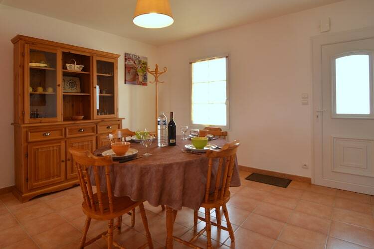 Maison 2 chambres avec terrasse à 8 km de la plage - Photo 3