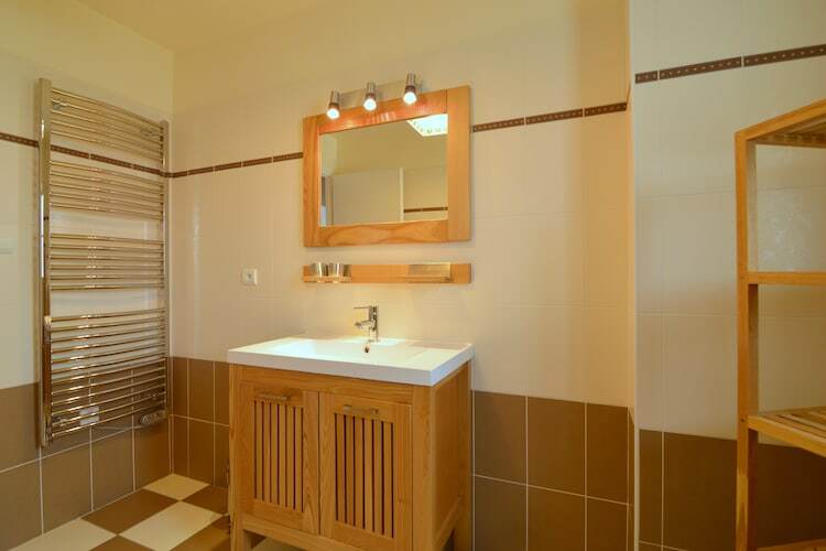 Maison 2 chambres avec terrasse à 8 km de la plage - Photo 12