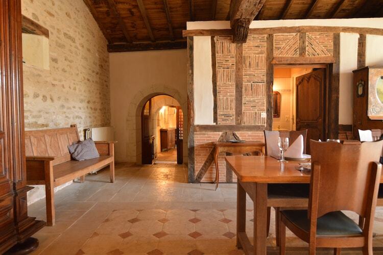 Manoir du XVe siècle avec piscine privée à Lencloître - Photo 4