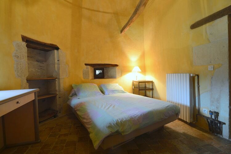 Manoir du XVe siècle avec piscine privée à Lencloître - Photo 5