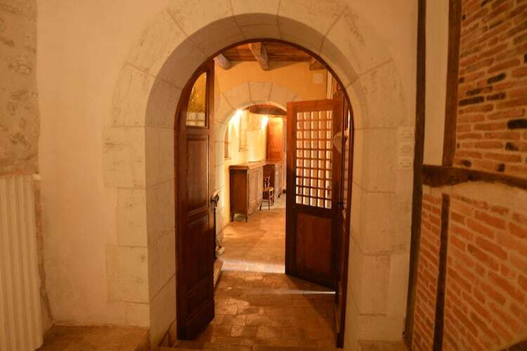 Manoir du XVe siècle avec piscine privée à Lencloître - Photo 10