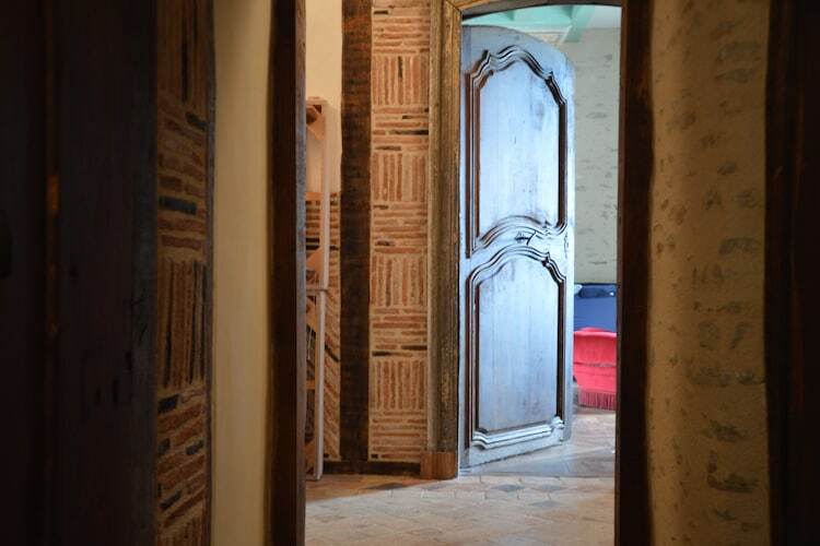 Manoir du XVe siècle avec piscine privée à Lencloître - Photo 18