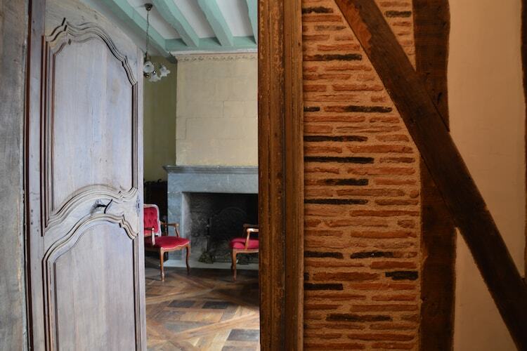 Manoir du XVe siècle avec piscine privée à Lencloître - Photo 20