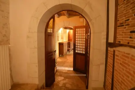 Manoir du XVe siècle avec piscine privée à Lencloître : photo 10