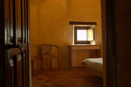 Manoir du XVe siècle avec piscine privée à Lencloître : photo 26