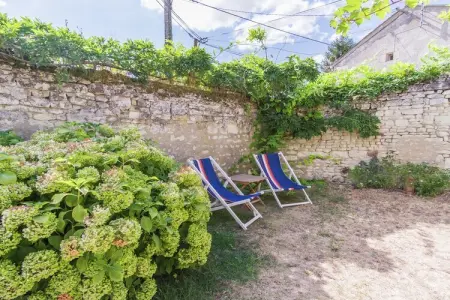 Maison mitoyenne Sossay, jardin et terrasse vue prairie : photo 15