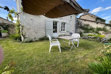 Maison mitoyenne Sossay, jardin et terrasse vue prairie : photo 37