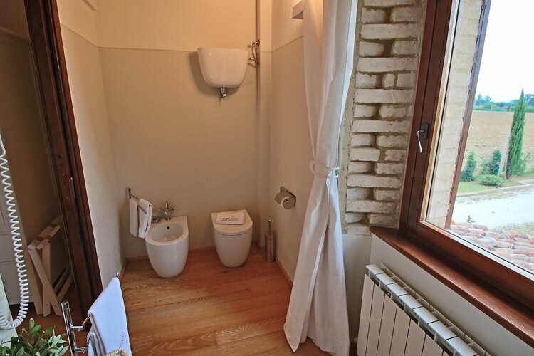 Primo Sole, appartement dans ferme restaurée à Foligno - Photo 17
