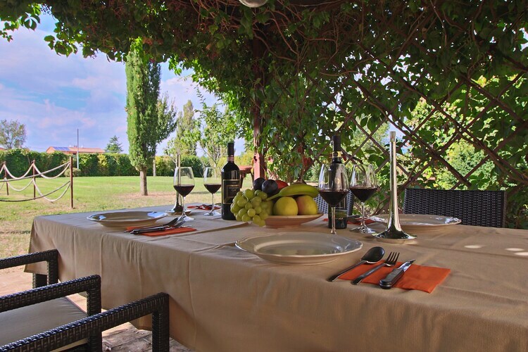 Primo Sole, appartement dans ferme restaurée à Foligno - Photo 23