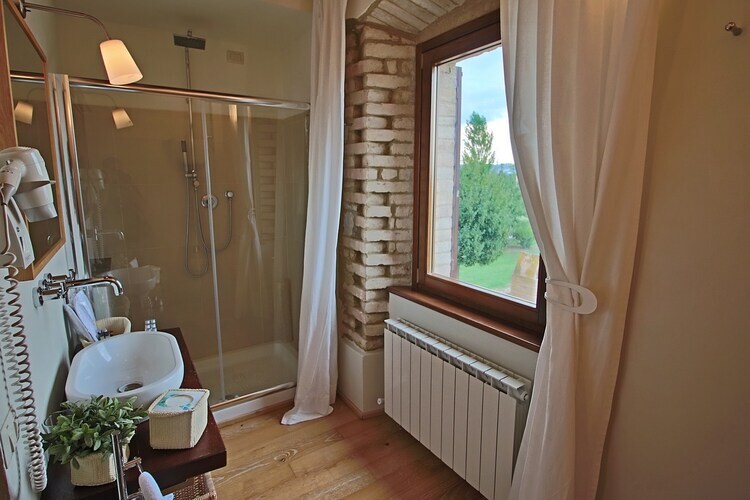 Primo Sole, appartement dans ferme restaurée à Foligno - Photo 36