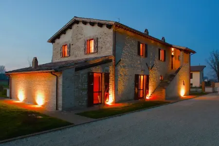 Primo Sole, appartement dans ferme restaurée à Foligno