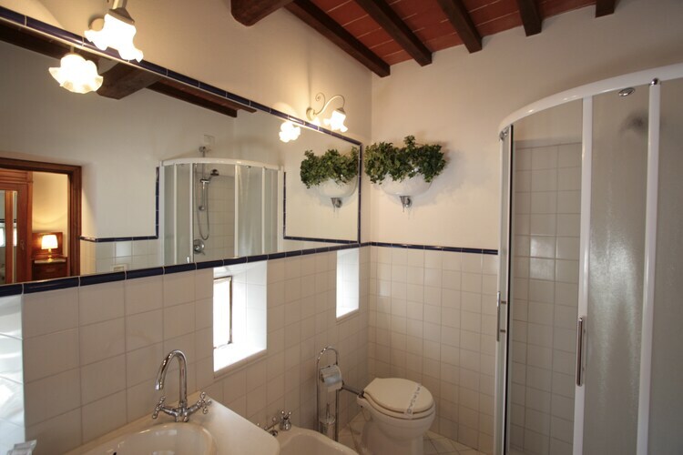 Feritoie, maison Cortona avec piscine et terrasse - Photo 22