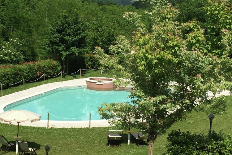 Rosa Cremisi – Maison 7 pers. Apecchio, piscine - Photo 2