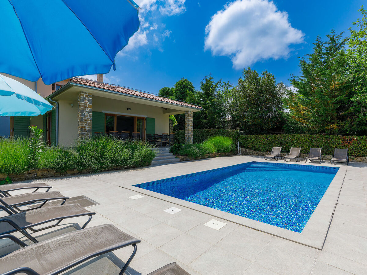 Villa Remington à Buje : 5 chambres, piscine privée - Photo 13