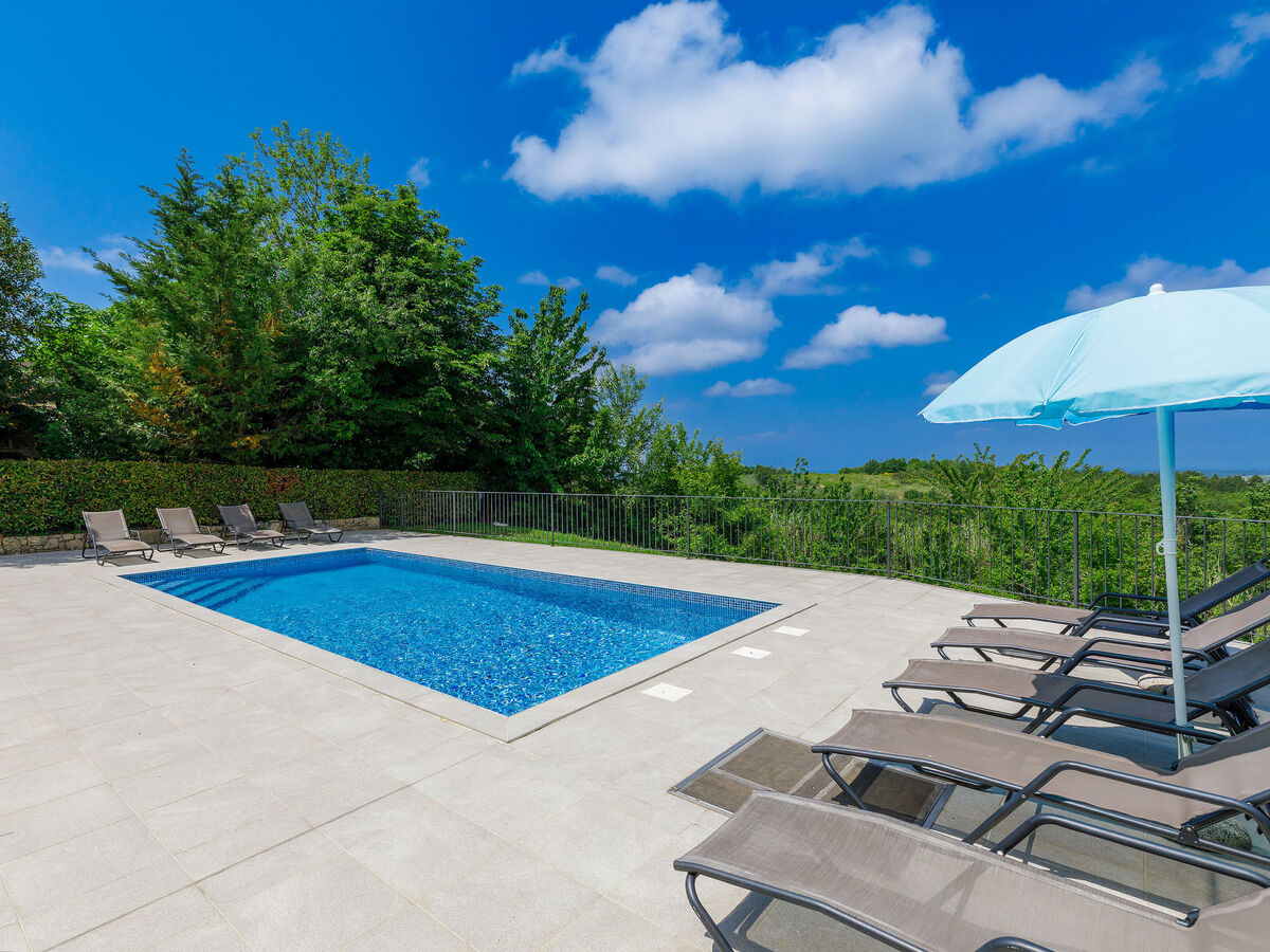 Villa Remington à Buje : 5 chambres, piscine privée - Photo 44