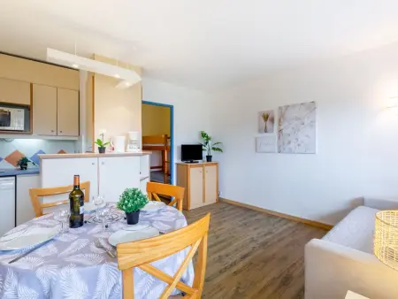 Studio Les Platanes, 4e étage avec balcon à Sainte-Maxime : photo 2