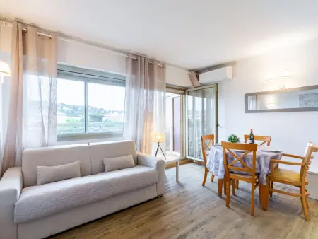 Studio Les Platanes, 4e étage avec balcon à Sainte-Maxime : photo 6