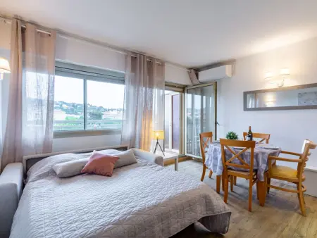 Studio Les Platanes, 4e étage avec balcon à Sainte-Maxime : photo 7