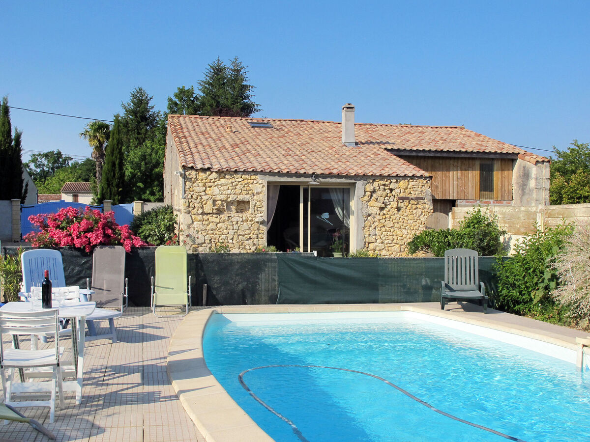 Maison Tuilières à Pauillac, accès piscine commune - Photo 30