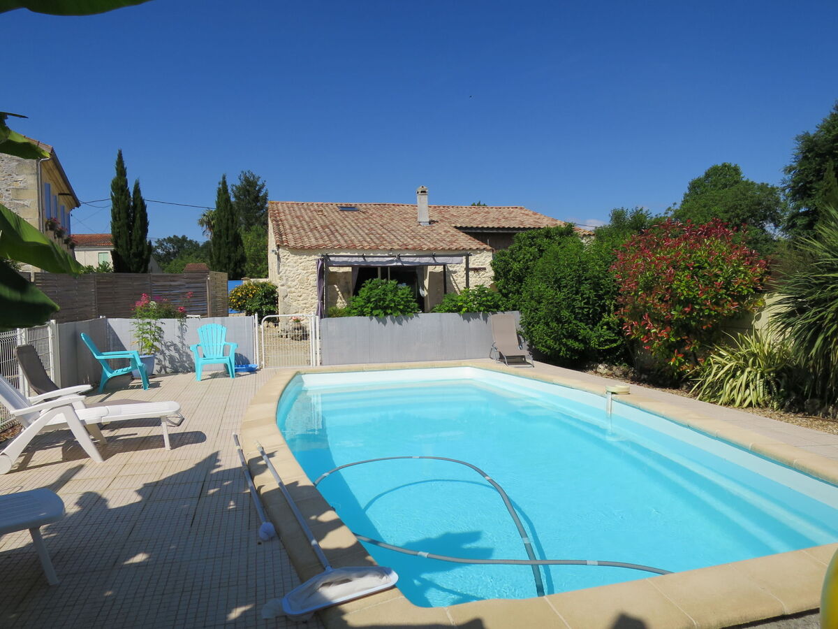Maison Tuilières à Pauillac, accès piscine commune - Photo 35