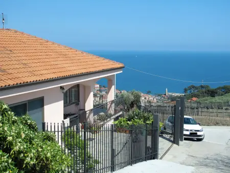 Location appartement à San Lorenzo al Mare, La Pineta (SLR112)