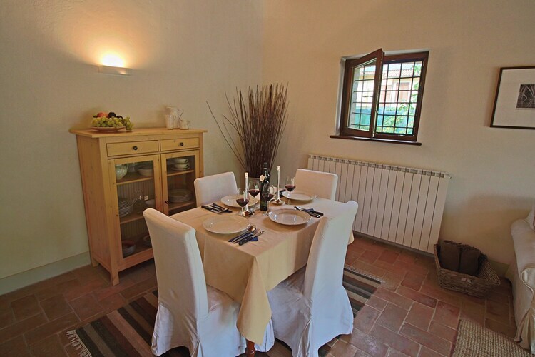 La Cantina – Maison Foligno, piscine et jardin - Photo 4
