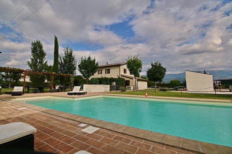 La Cantina – Maison Foligno, piscine et jardin - Photo 13