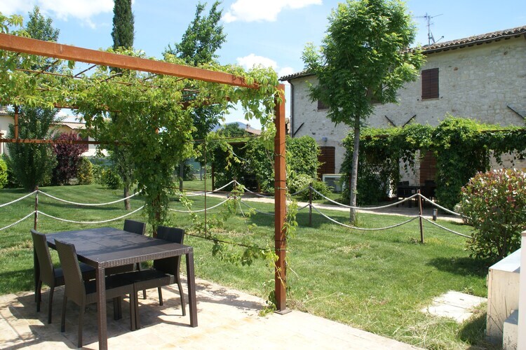 La Cantina – Maison Foligno, piscine et jardin - Photo 36