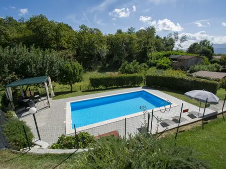 Gîte Michael e Patrick à Castelnuovo, piscine privée : photo 7