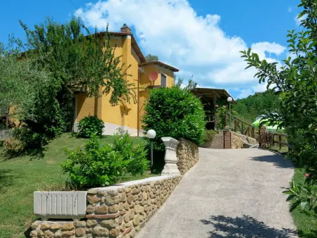 Gîte Michael e Patrick à Castelnuovo, piscine privée : photo 15