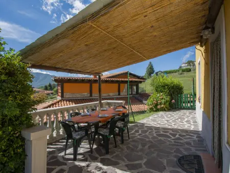 Gîte Michael e Patrick à Castelnuovo, piscine privée : photo 23