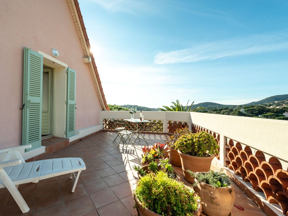 Apt Castel Haussmann – Terrasse mer à Cavalaire - Photo 16