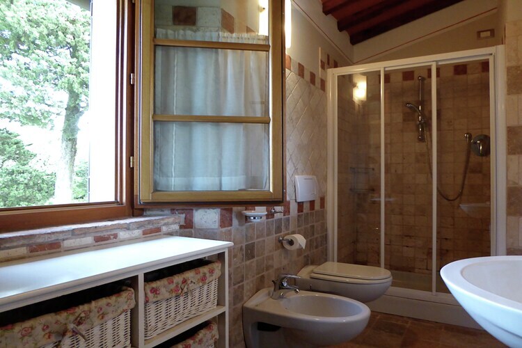 Salice Sei à Montecarelli, maison 4 pers. piscine - Photo 11
