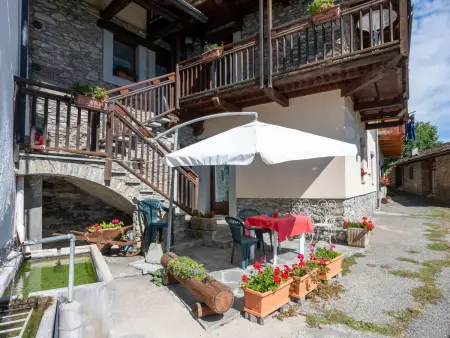 Location appartement à St Nicolas, Grand Sarriod