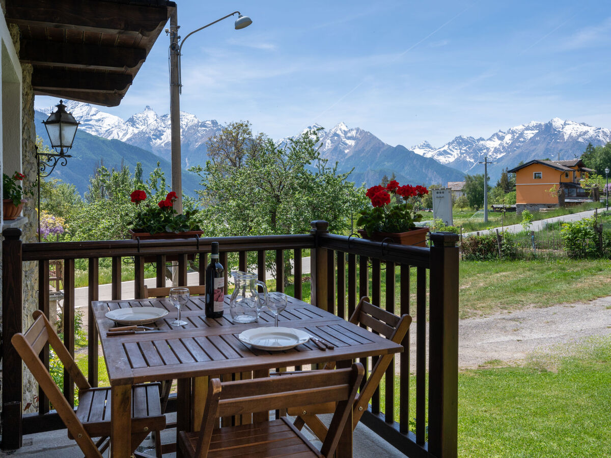 Appartement rustique à Ville sur Sarre, vue panoramique montagne - Photo 2