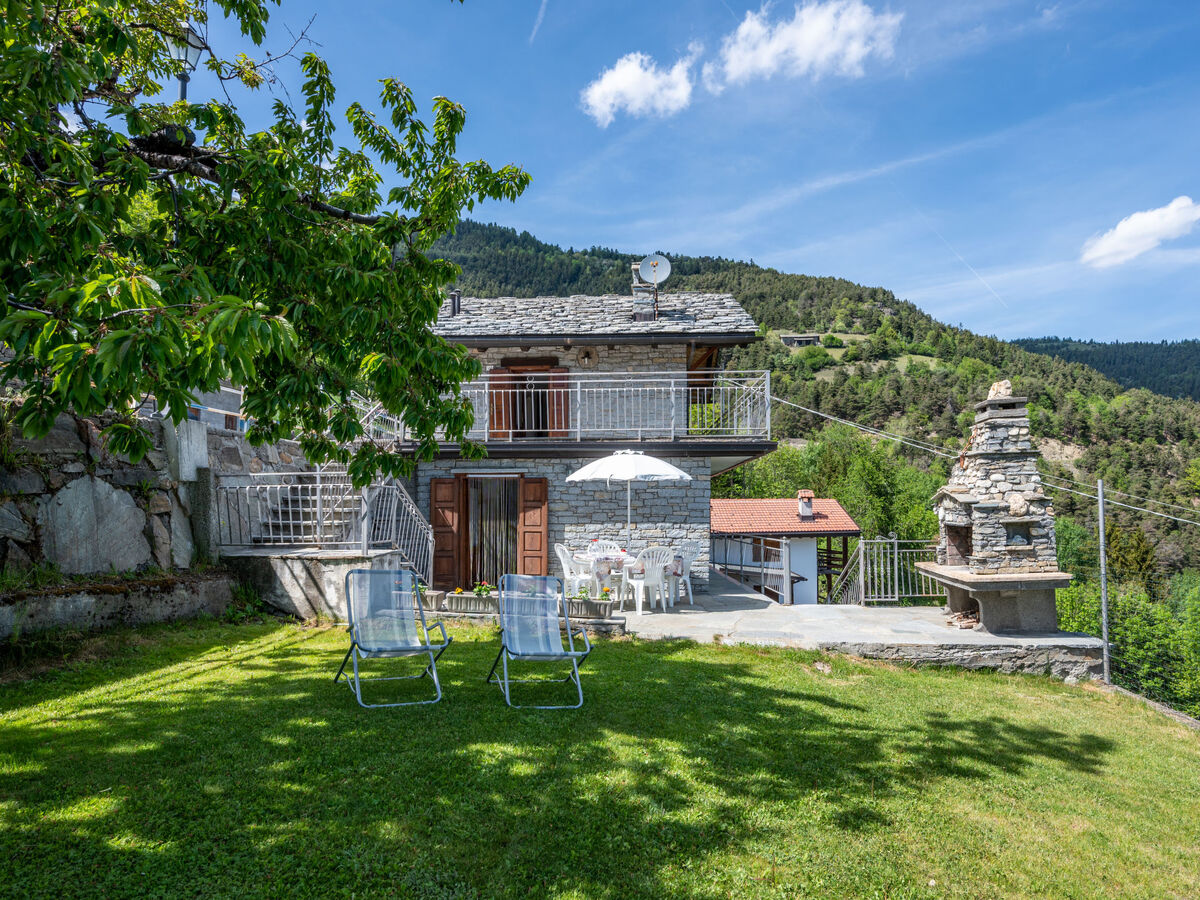 Maison rustique à Sarre, vue panoramique à 1 200 m d'altitude - Photo 1