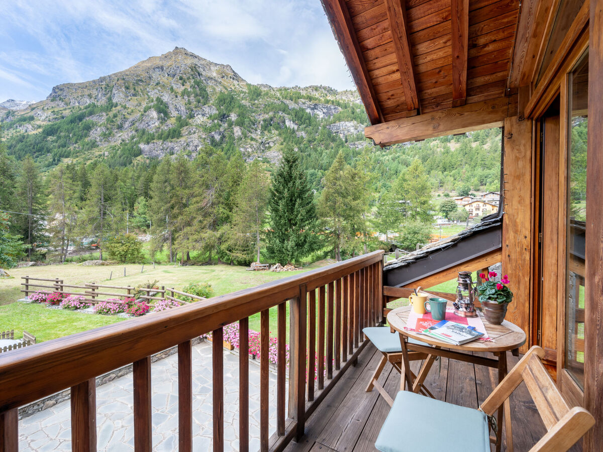 Chalet Chez Les Roset, Arvier : 80 m² vue montagne - Photo 3