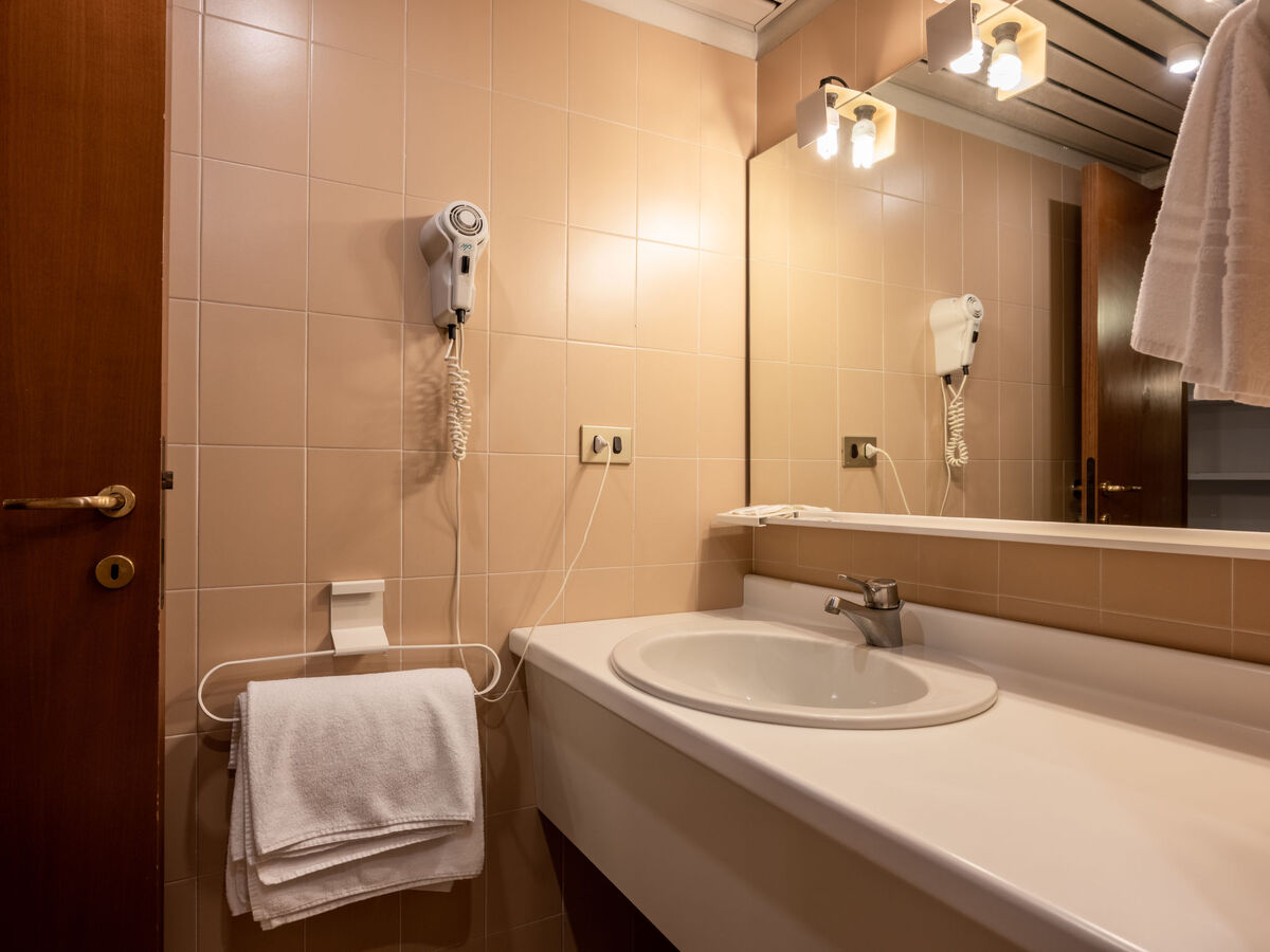 Studio 27 m² Courmayeur, piscine et sauna à 50 m - Photo 13